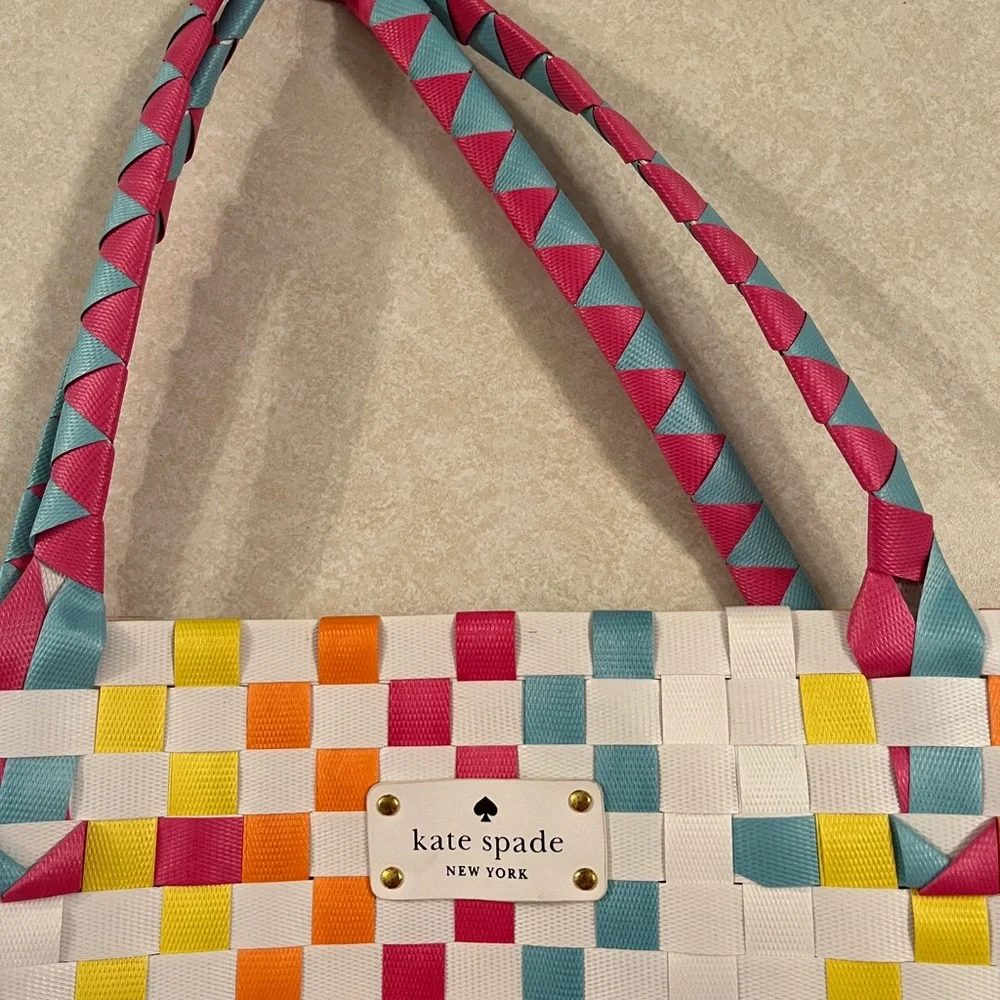 NWOT Authentic Kate Spade Oversized Tote - Picture 3 of 7